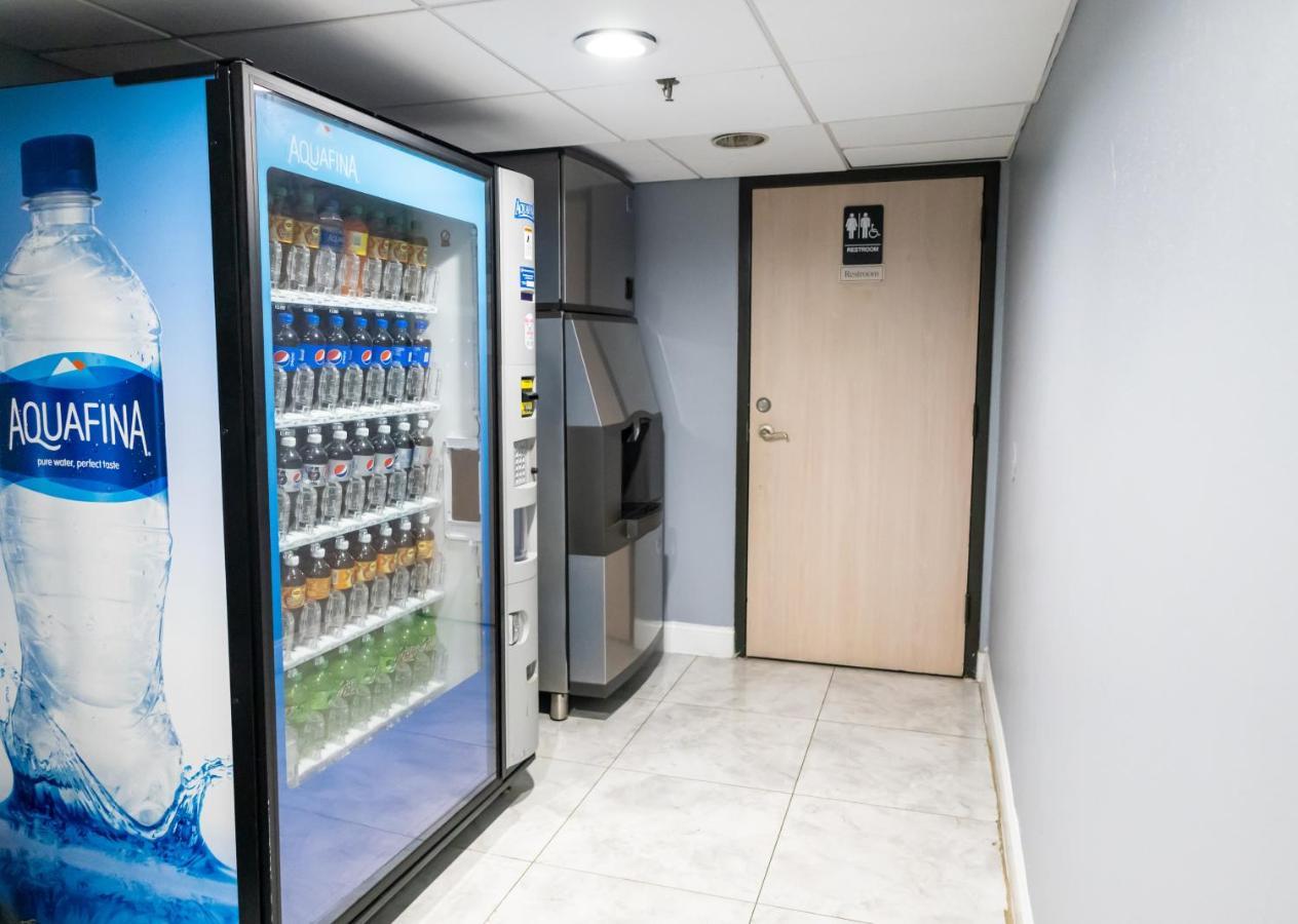 亚特兰大机场南贝斯特韦斯特定留Plus酒店 大学公园 外观 照片